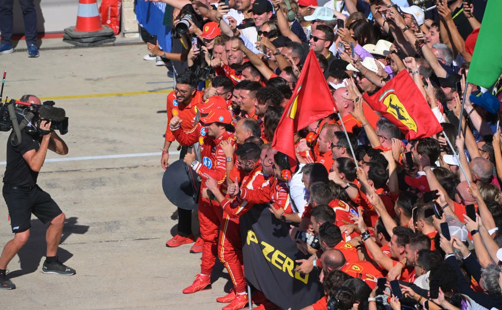 Mark Sutton / Getty Images