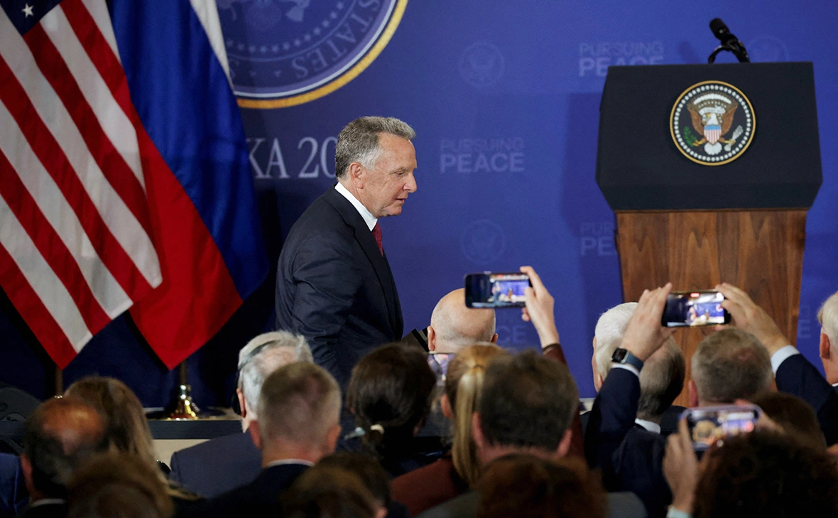 Jeenah Moon / Reuters