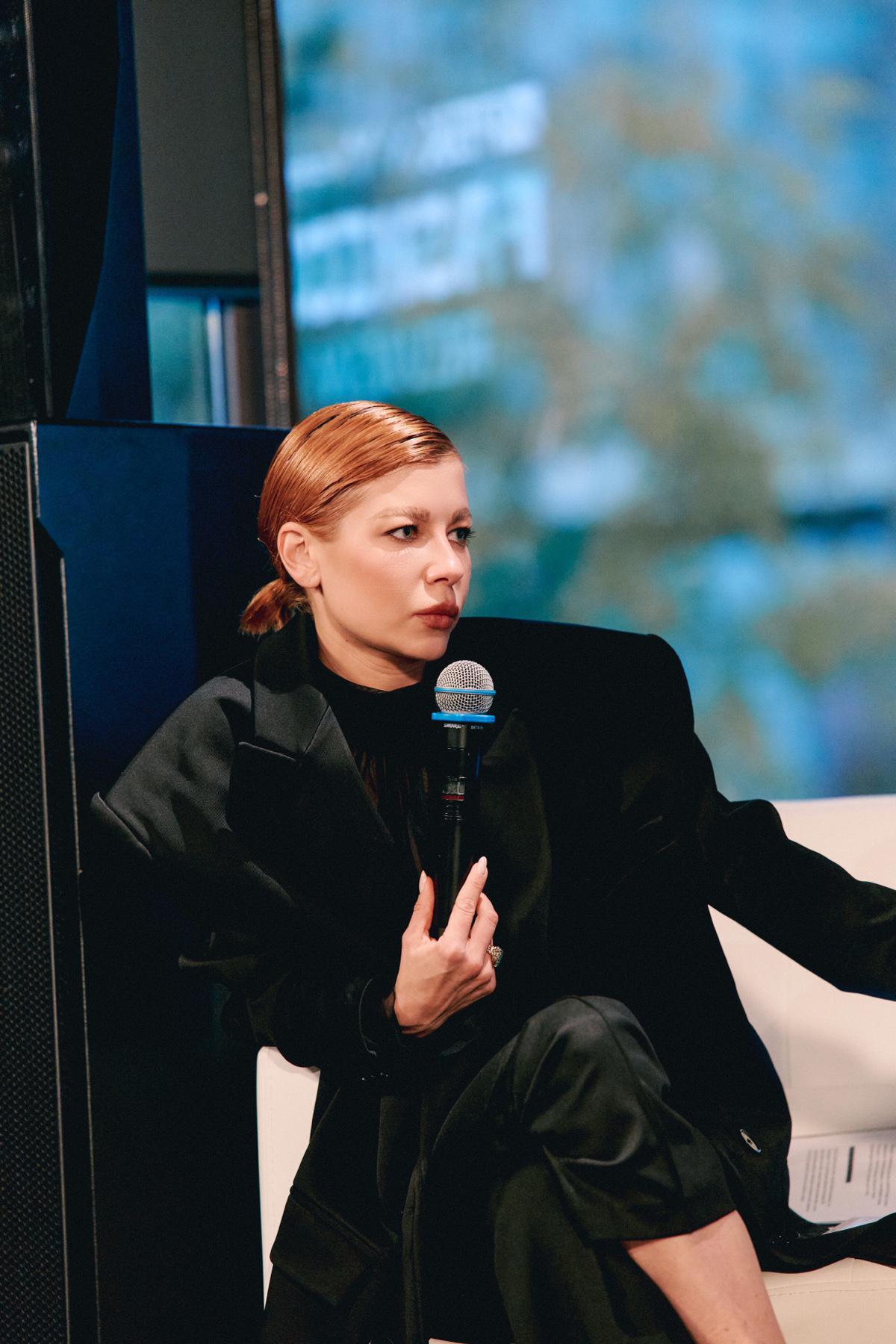 Лина Дембикова