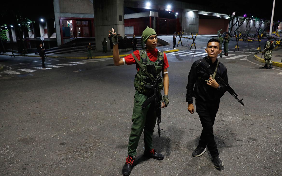 NYT сообщила, что окружение Мадуро в безопасности на фоне ударов США