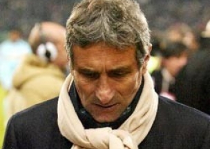 "Лацио" уволил тренера, чтобы остаться в серии А