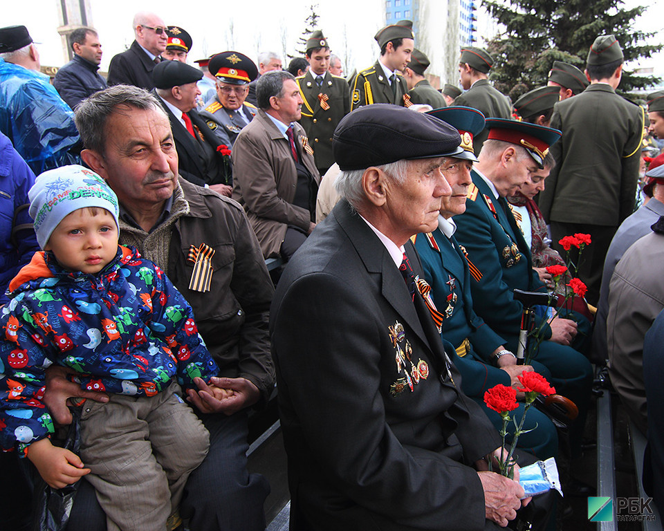 В День Победы ветеранов войны ждут медали и  трехминутный салют