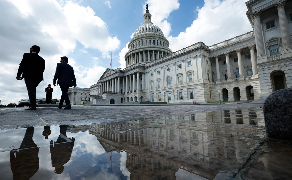 Chip Somodevilla / Getty Images