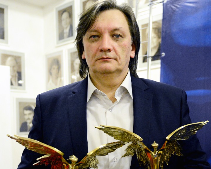 Александр Велединский получил две Ники - за режиссуру и за фильм.