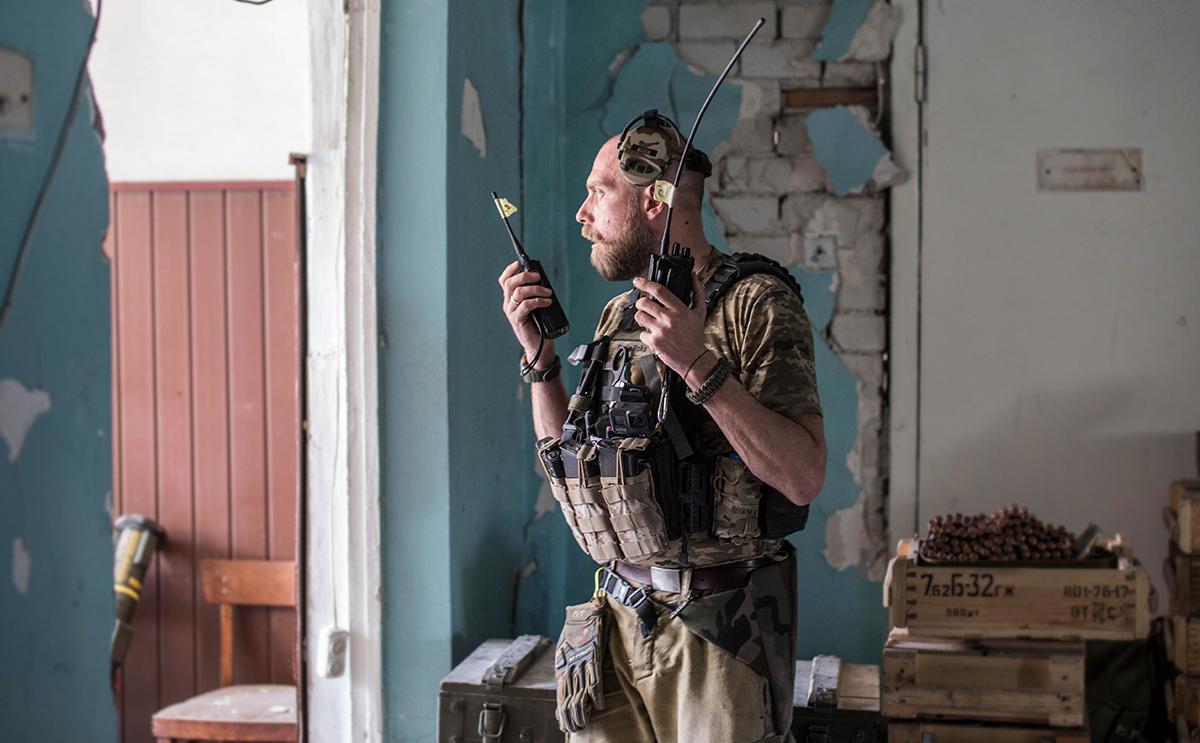 Российские военные по радио Жизнь призвали военных Украины сдаться