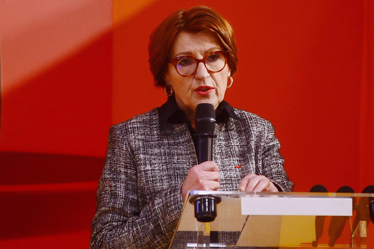 Анни Женевар