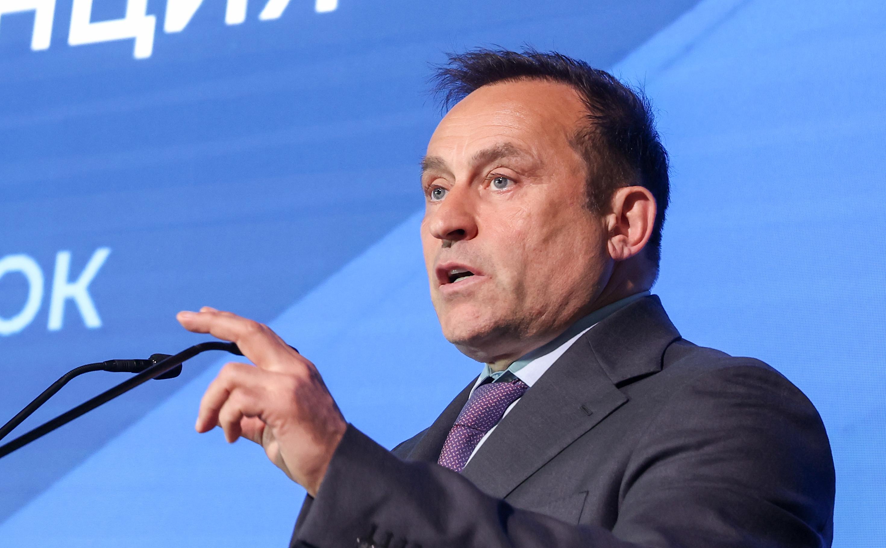 Дмитрий Свищев