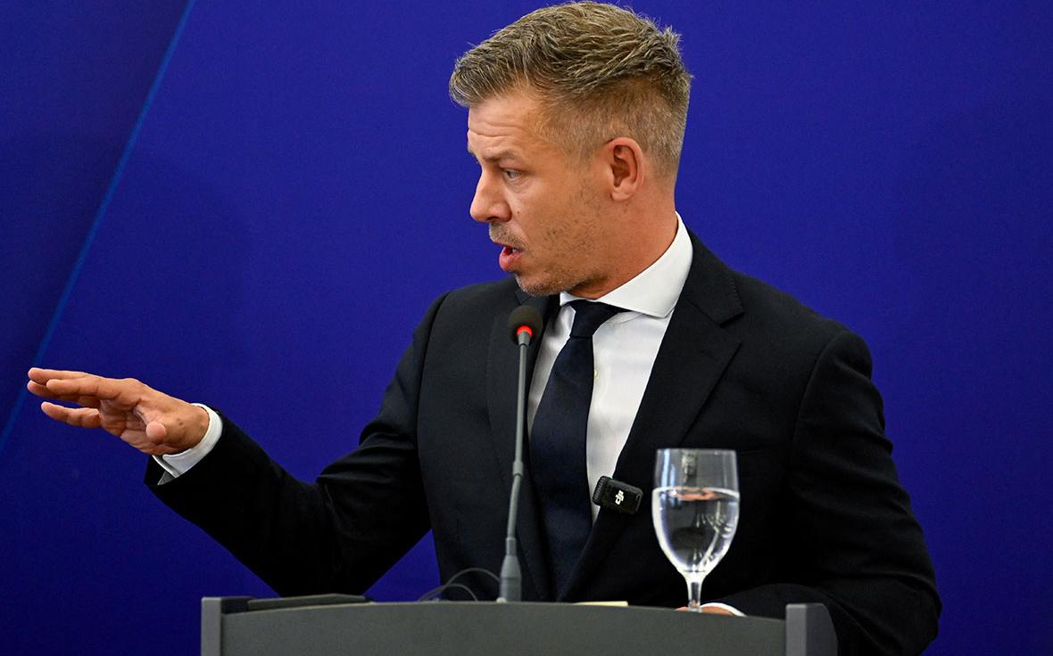 Мадьяр попросил лишить его неприкосновенности из-за дела о краже телефона
