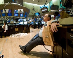 Мировые фондовые рынки почти достигли дна падения