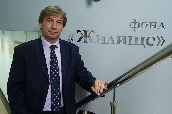 Андрей Шаламов не готов обсуждать со СМИ ситуацию вокруг Жилища
