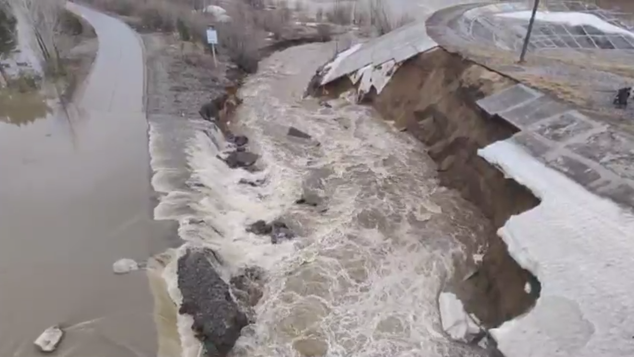 Власти оценили опасность размыва для одного из двух мостов в Томске