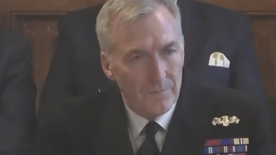 Британский адмирал ответил по-русски, придется ли НАТО учить русский язык