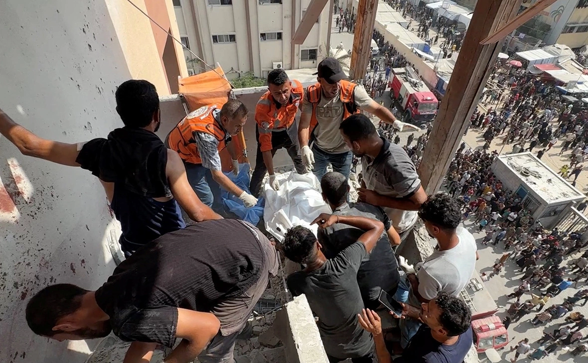 Hatem Khaled / Reuters