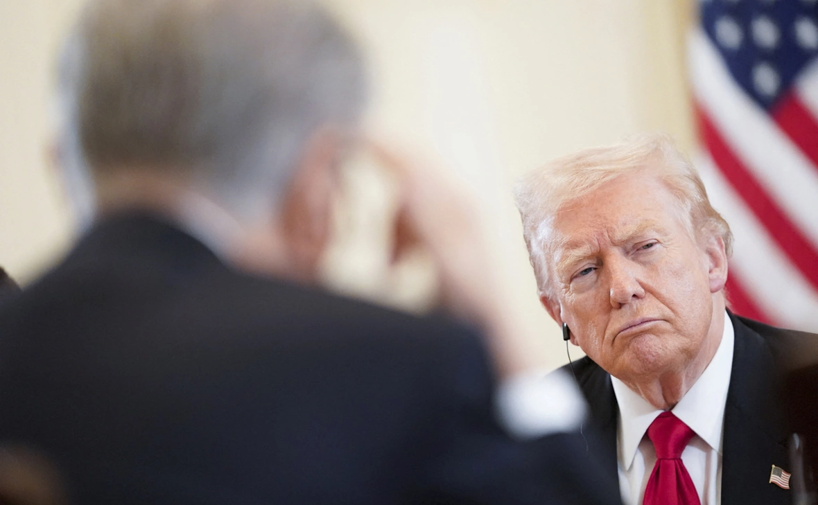 Nathan Howard / REUTERS