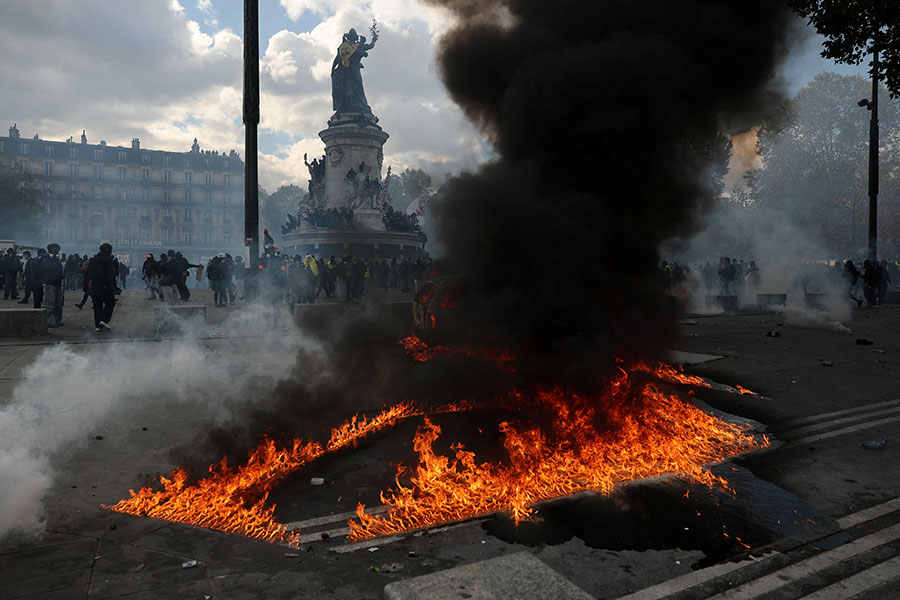 Stephanie Lecocq / Reuters