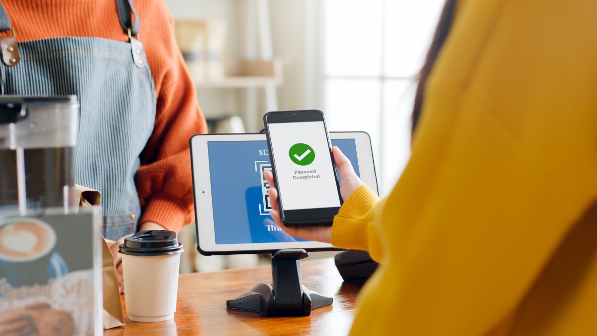 Мошенники крайне редко используют в своей деятельности интернет-эквайринг, так как он требует идентификации торговой точки и установления договорных отношений с банком