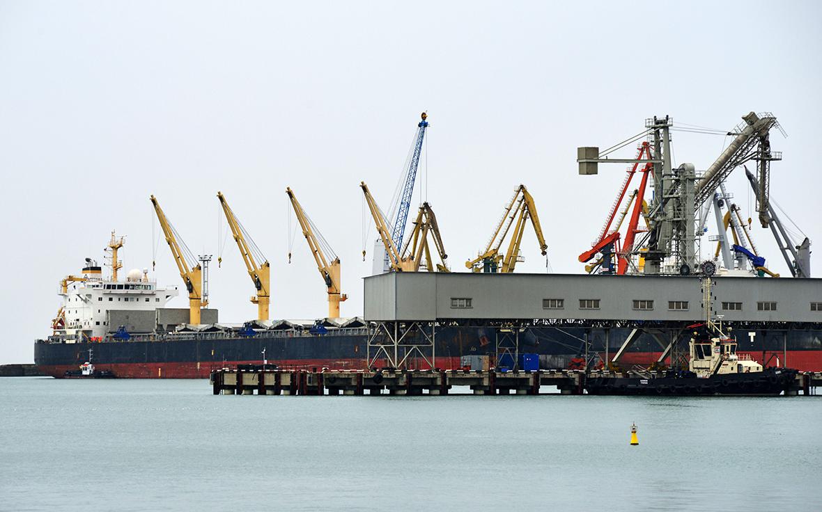 Суд объяснил решение обратить в доход государства Туапсинский порт