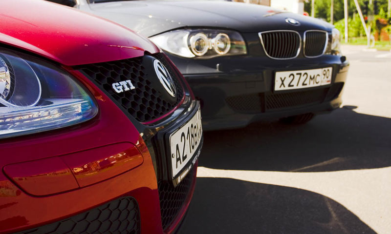 Двойной тест: Golf GTI и BMW 130