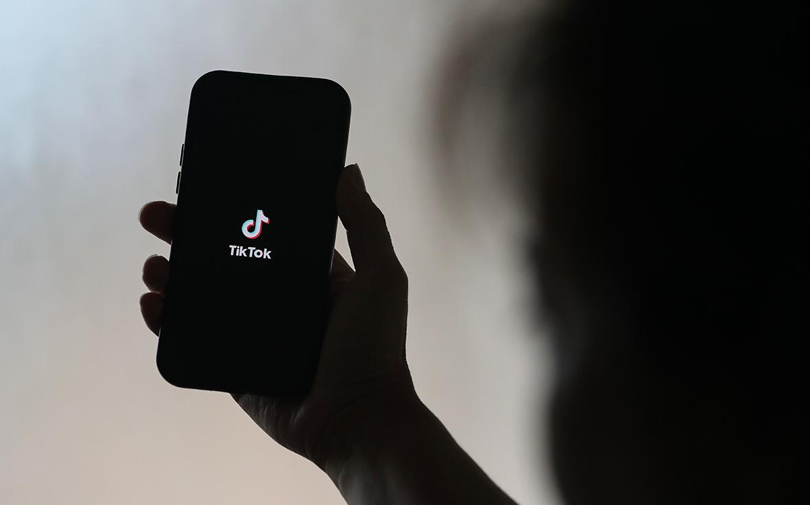 США обвинили TikTok в экспериментах над детьми с опасным контентом