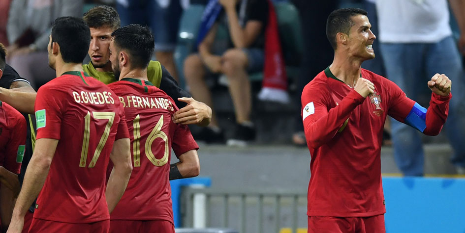 Хет-трик Роналду принес Португалии ничью с Испанией