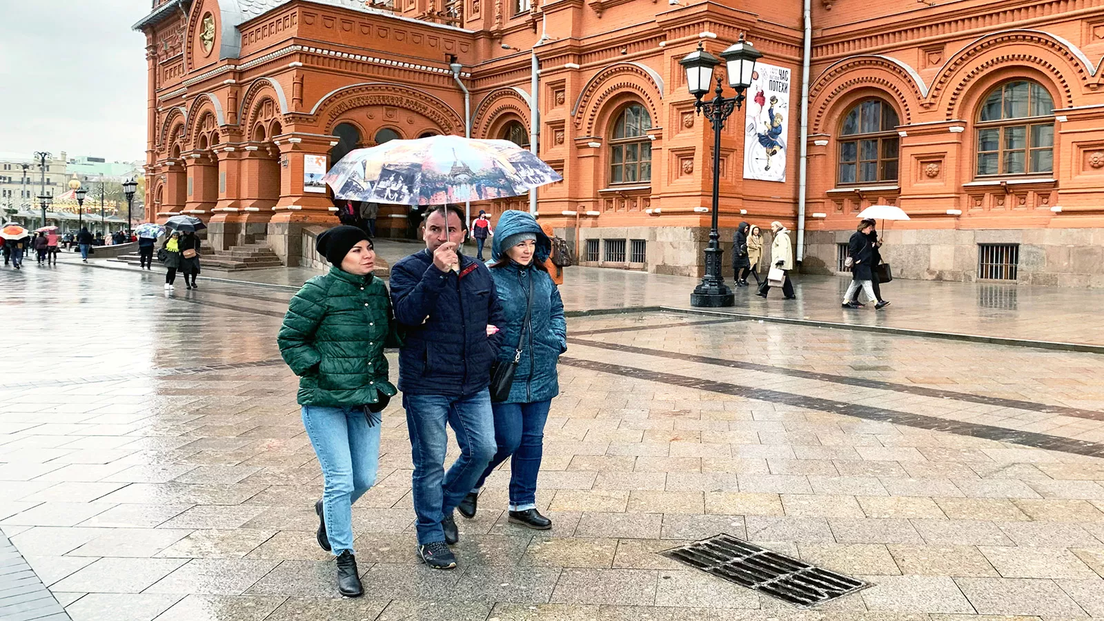 Погода 19 октября. В Москве и Петербурге будет облачно с прояснениями | РБК  Life