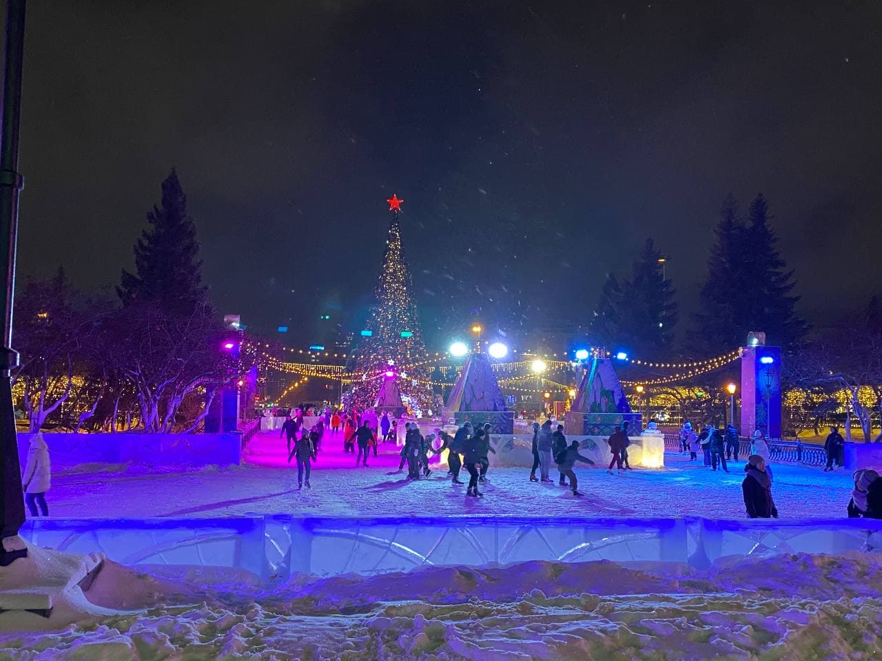 что было на площади ленина новосибирск