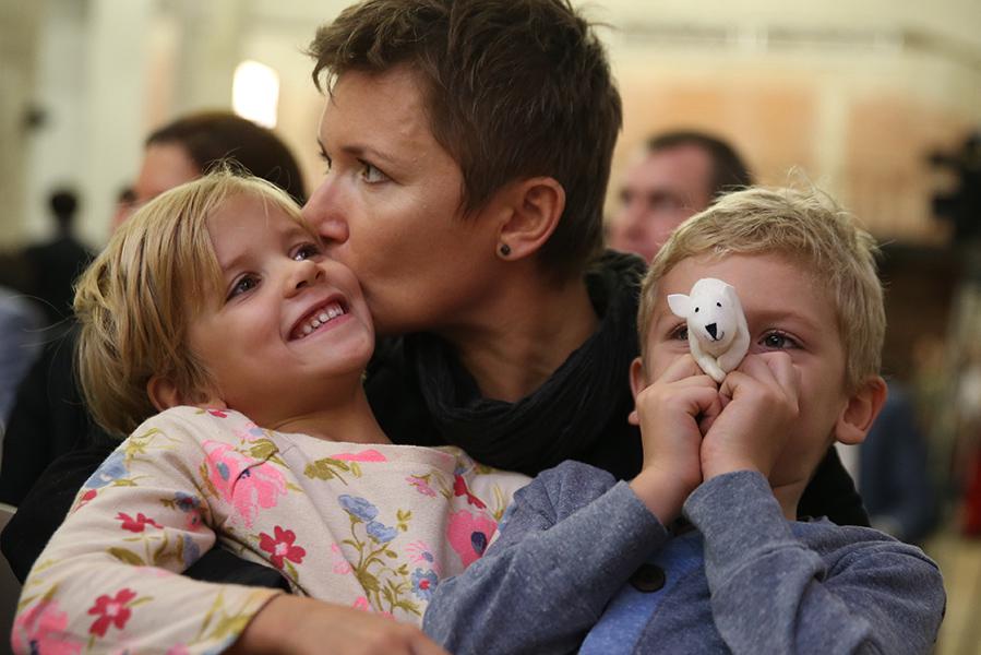 Диана Арбенина с дочерью Мартой и сыном Артемом, 2014 год