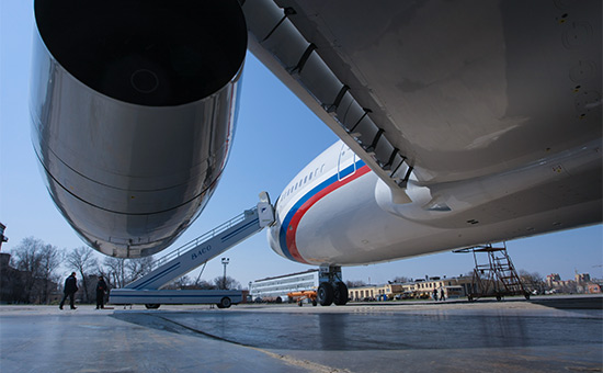 Самолет Ил-96-300


