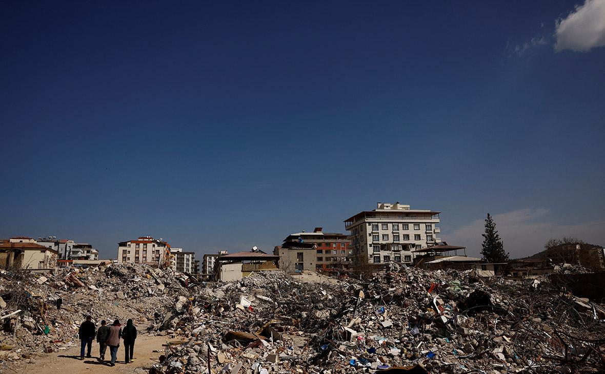 Число жертв землетрясений в Турции превысило 46 тыс.