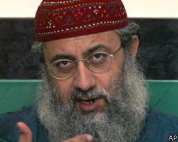 Лидер экстремистов Красной мечети убит при сдаче в плен