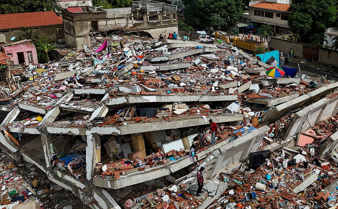 Miguel Medina / Reuters