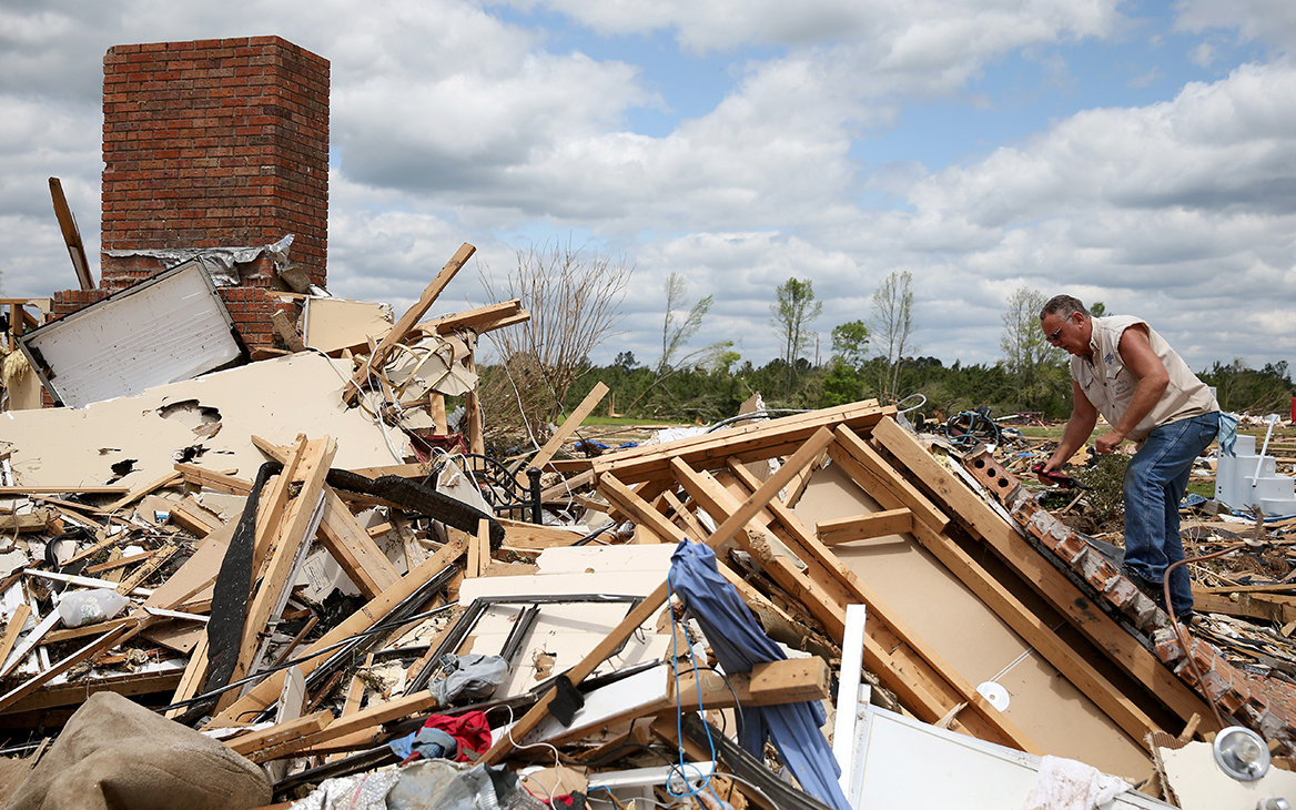 Число жертв торнадо на юге США выросло до 26