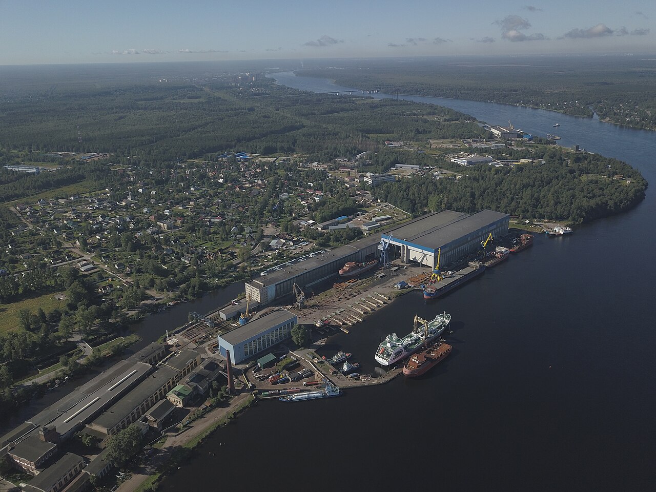 Невский судостроительно-судоремонтный завод в Шлиссельбурге