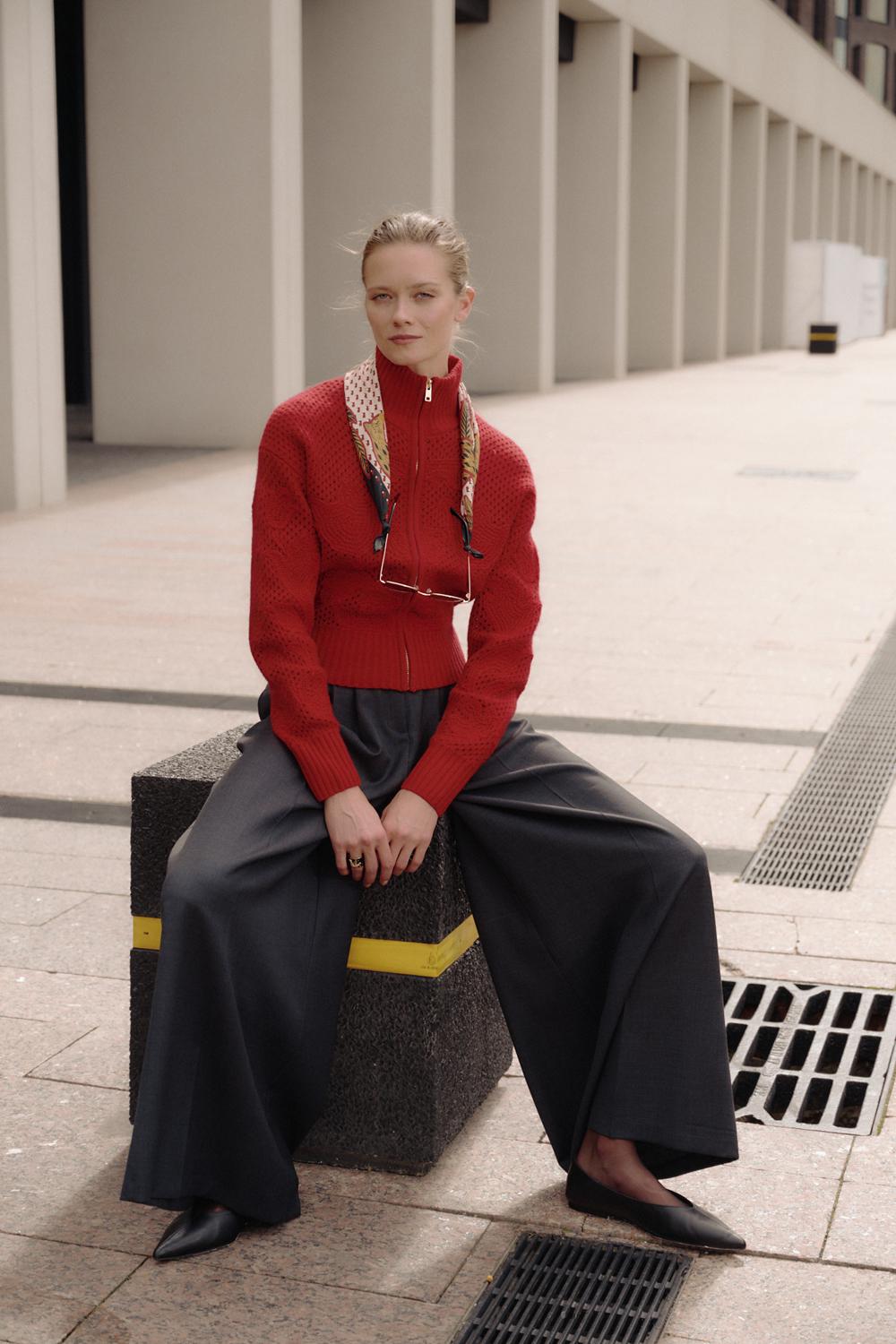 Коллаборация бренда «Хохлома» с дизайнером Аленой Ахмадуллиной