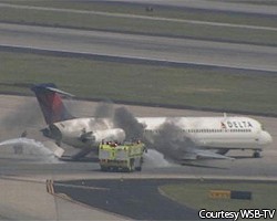 В Атланте при посадке загорелся самолет