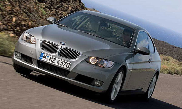 В России начинаются продажи нового купе BMW 3 серии