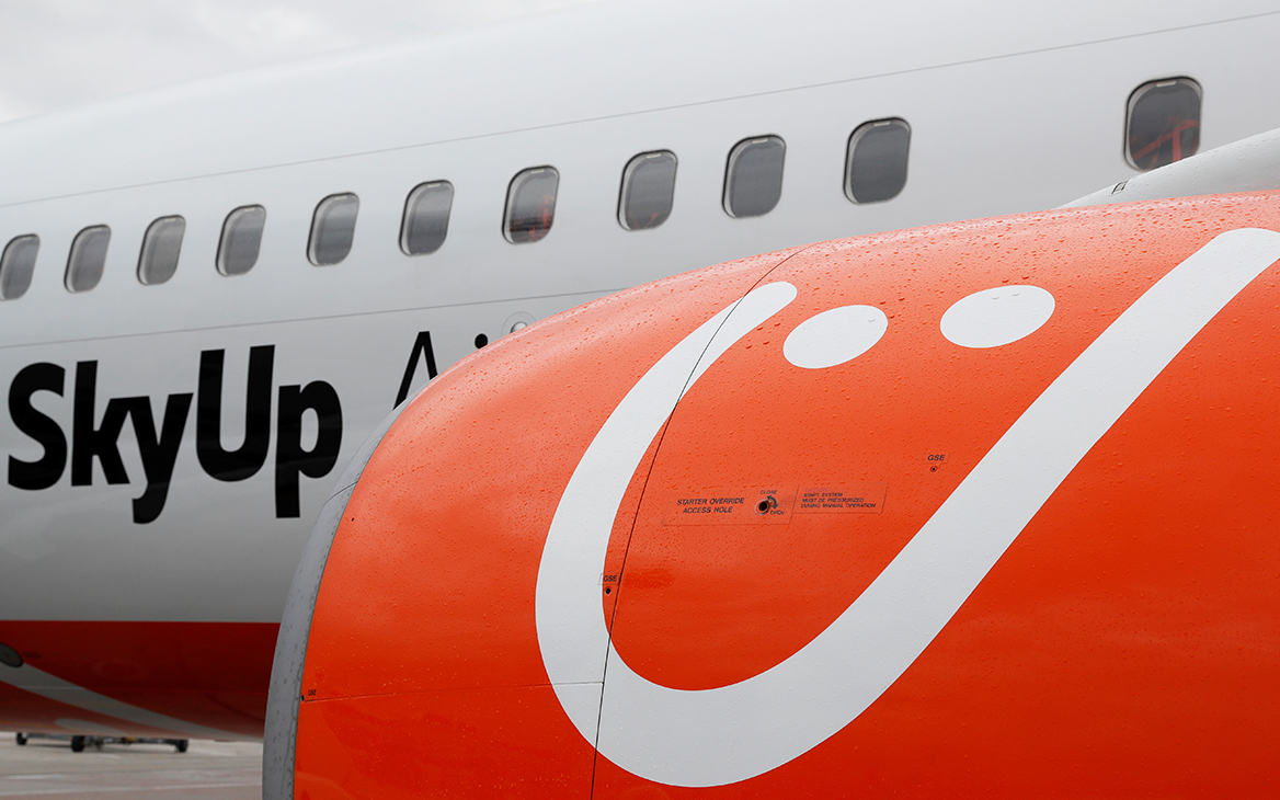 Владелец запретил самолету украинской SkyUp совершить посадку в Киеве