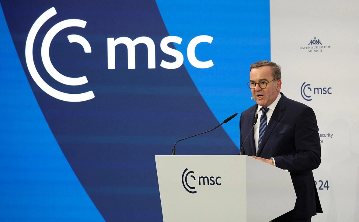 Wolfgang Rattay / Reuters