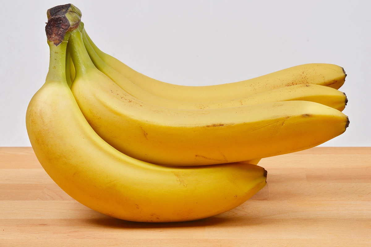 Кожура у качественного банана должна быть матовой и гладкой