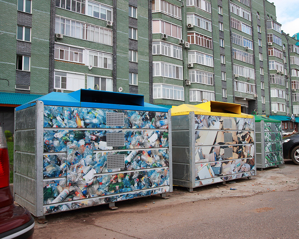 Казань потратит 4,7 млн рублей на покупку урн для опасных отходов