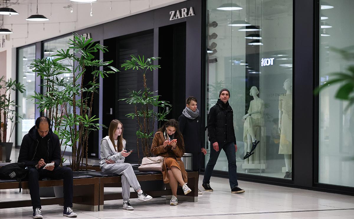 Закрытие магазинов не помешало Zara оформлять новые товары в России
