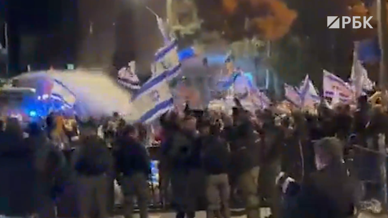 Протестующие в Израиле прорвали заграждение у резиденции Нетаньяху