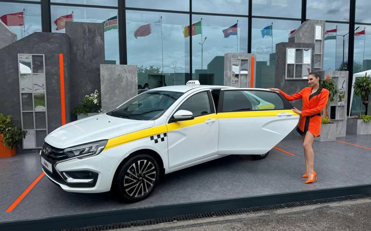 Lada Aura для такси