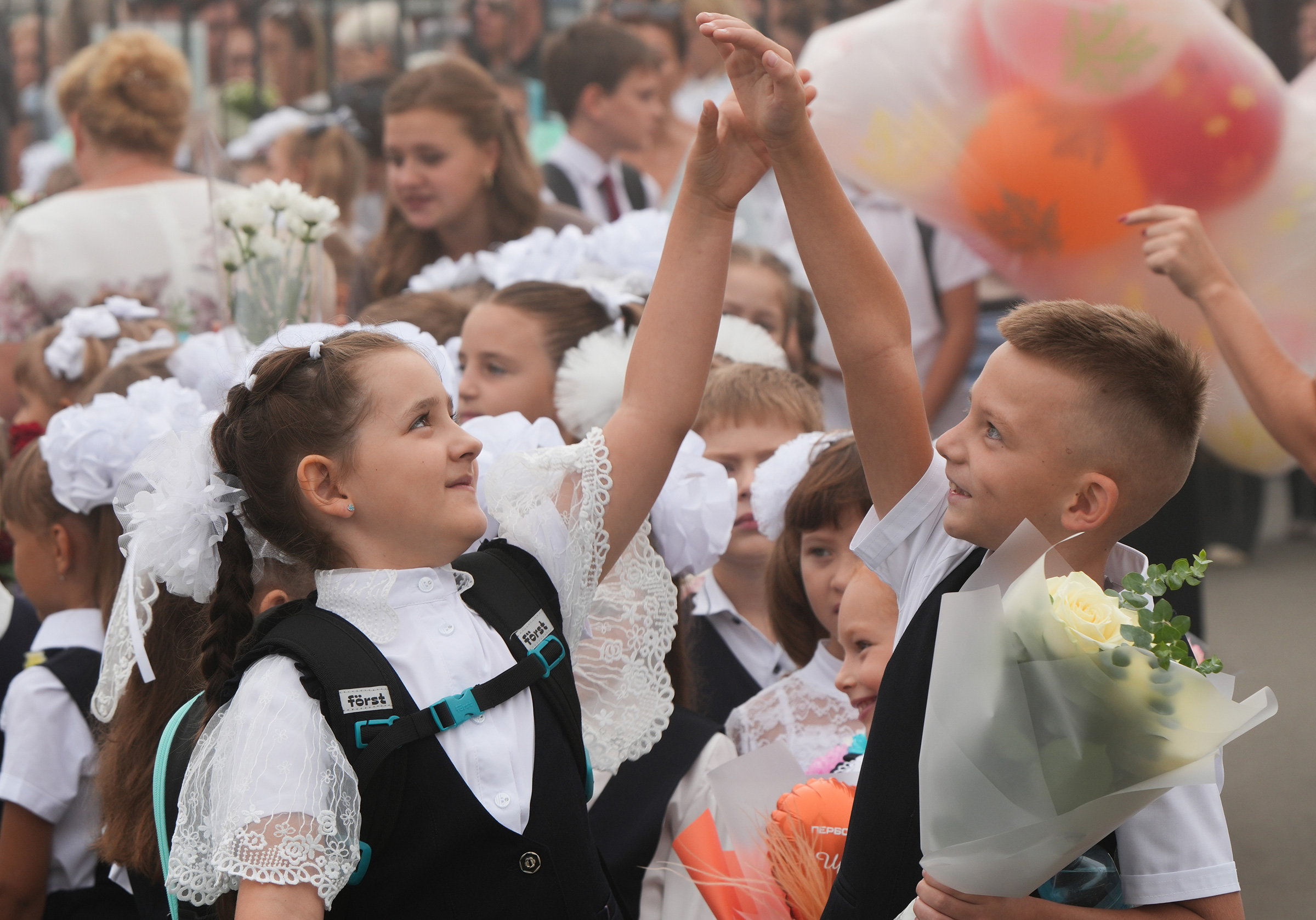 Мариуполь.

Также в стране к 1 сентября открылись 22 новых колледжа.