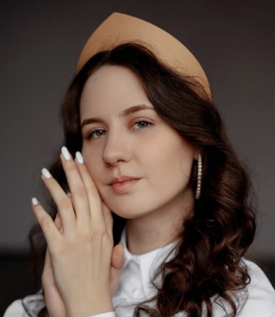 Анна Калинникова