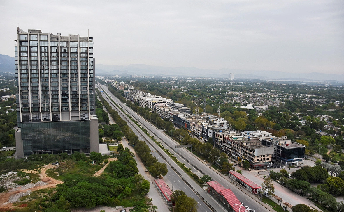 Waseem Khan / Reuters