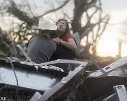 Торнадо в США: Под завалами оказались несколько сотен человек