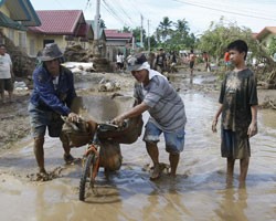 По Филиппинам прокатился тайфун "Ваши": более 650 погибших