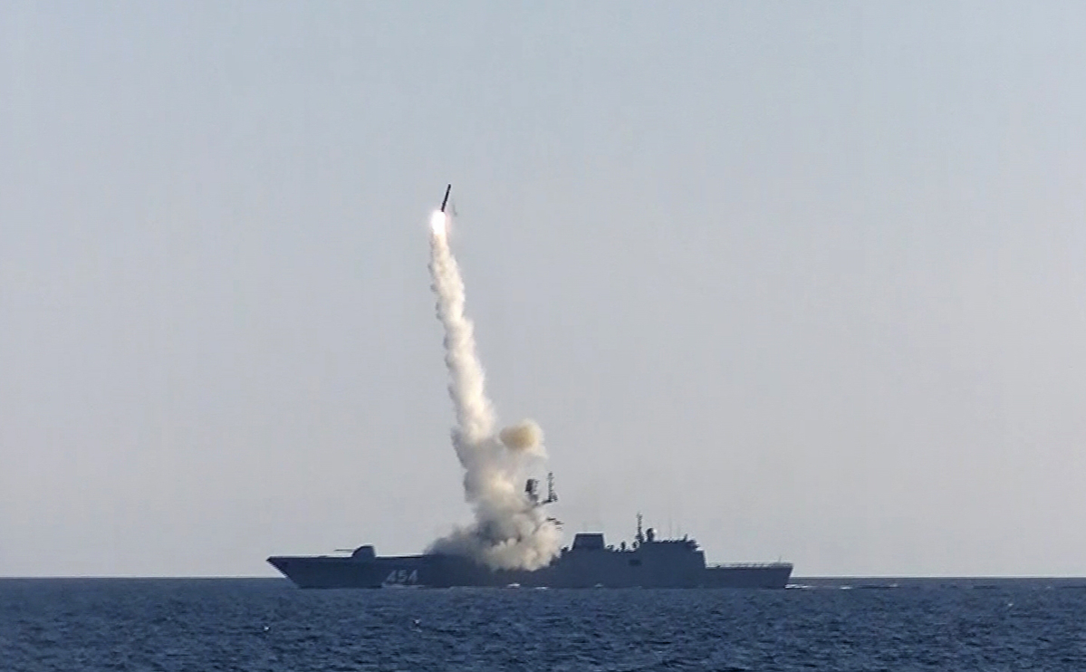 Российский фрегат &laquo;Адмирал Горшков&raquo; выполняет стрельбу гиперзвуковой ракетой &laquo;Циркон&raquo;