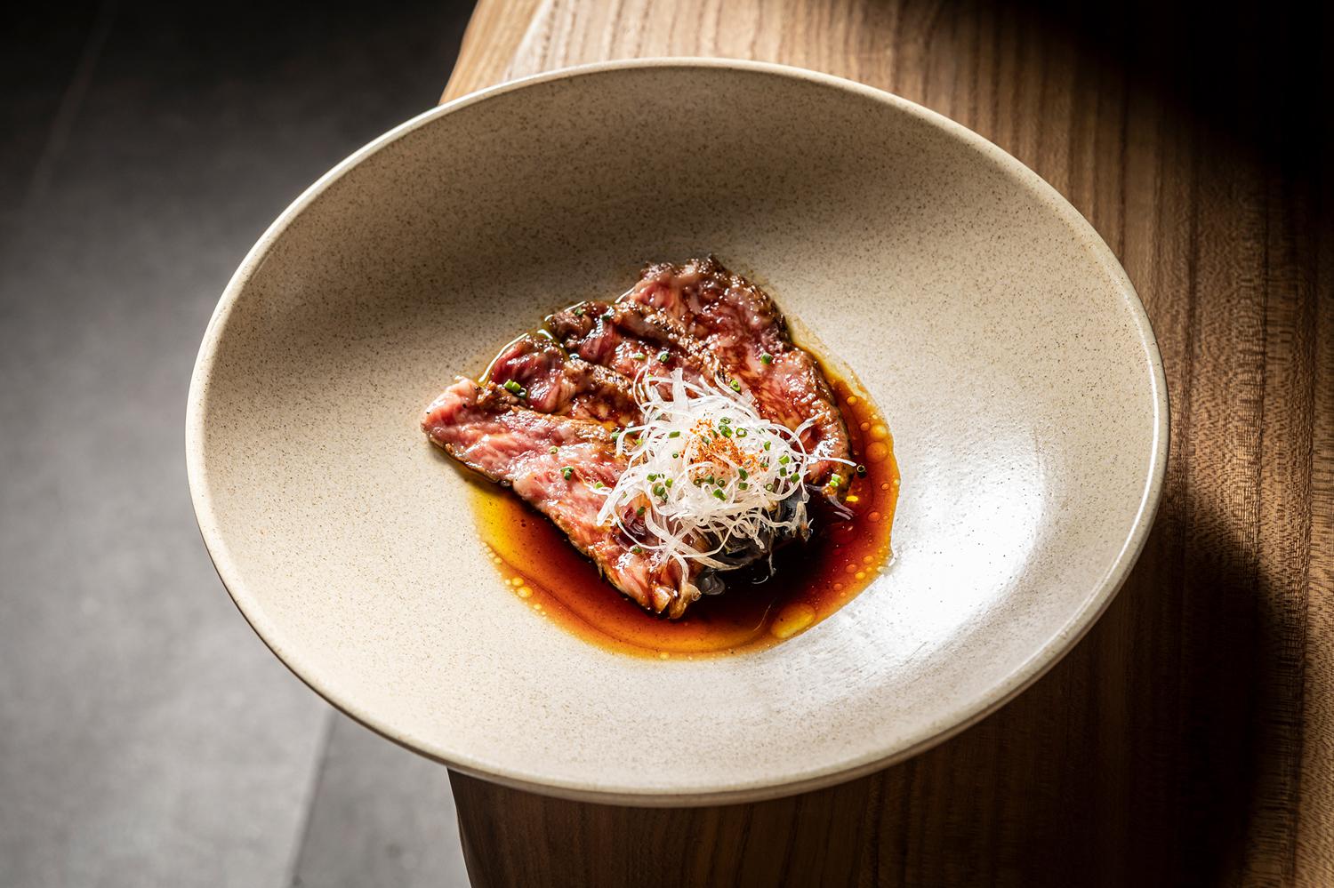 Татаки-вагю в Kitana Asia Grill